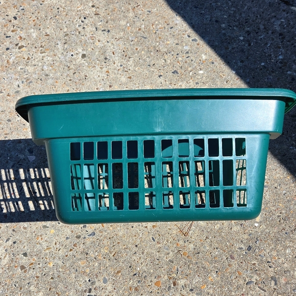 Vintage Rubbermaid Green Laundry Basket #2874 Rectangle Retro Heavy Duty Hamper - Picture 1 of 7